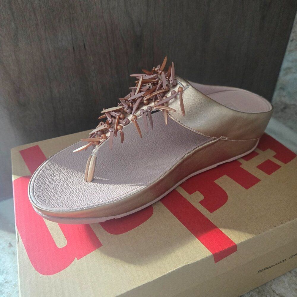 NIB Fitflop Rose Gold sandals